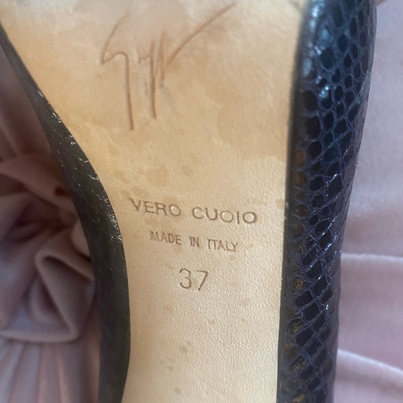 - GIUSEPPE ZANOTTI Black Snake Peep Toe Platform Pumps Size 37 high heels … - Picture 9 of 15